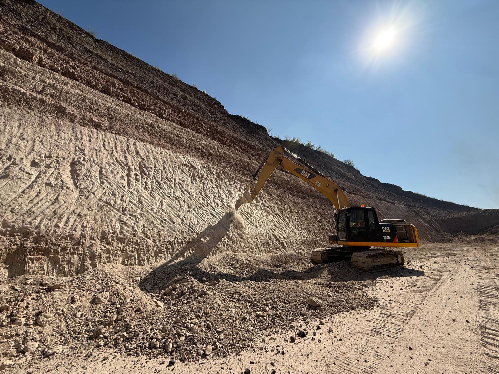 WhatsApp Image 2025-11-22 at 09.42.29 (1).jpeg