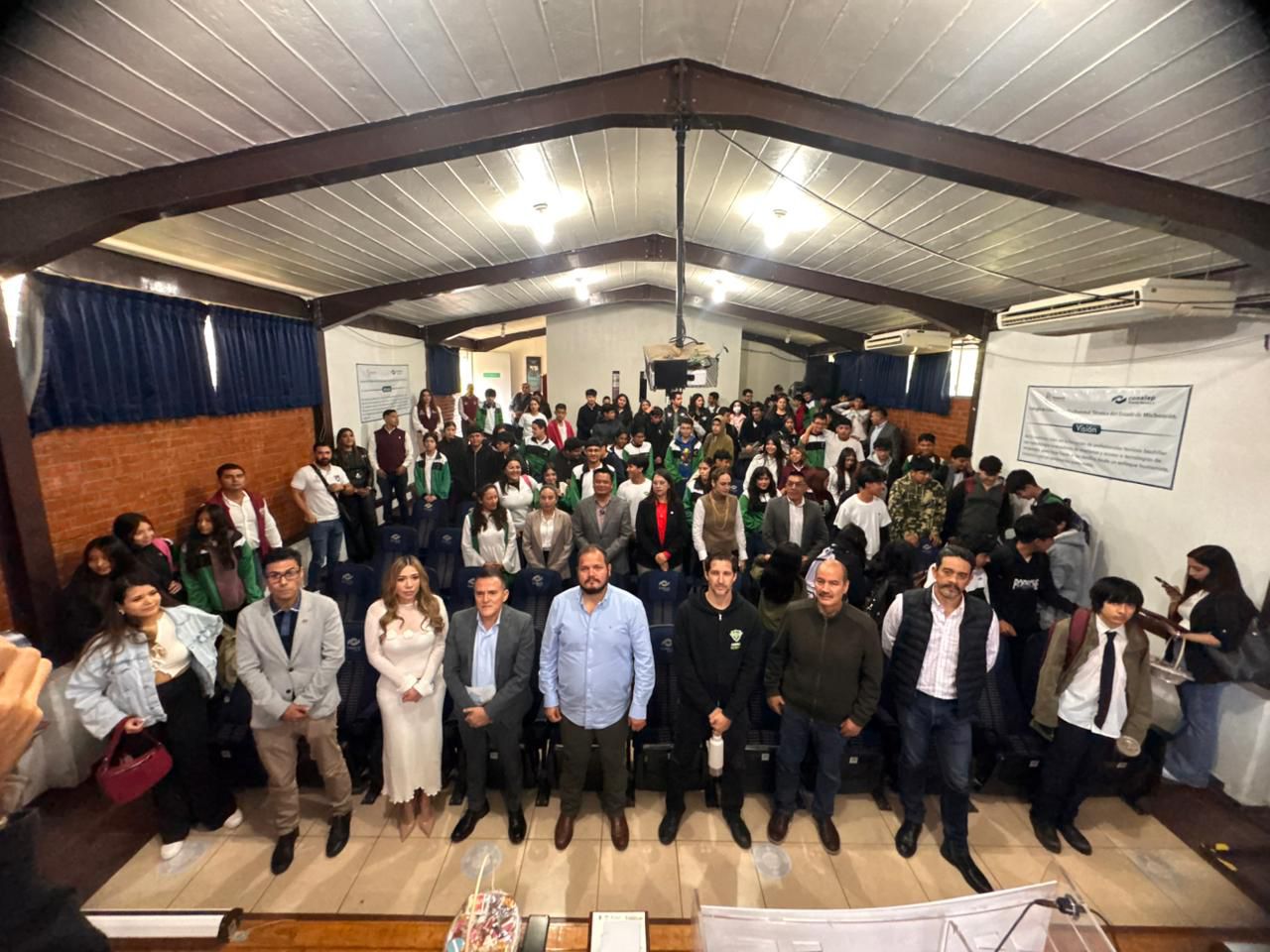 WhatsApp Image 2025-12-09 at 15.33.16.jpeg